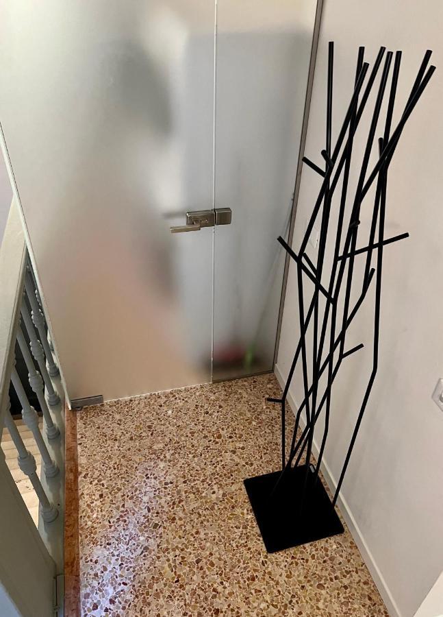 Apt Teatro Venezia Esterno foto