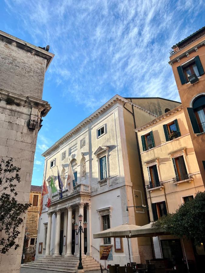 Apt Teatro Venezia Esterno foto