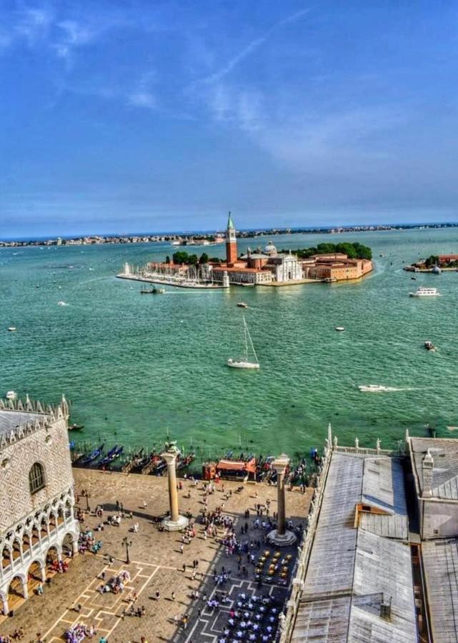Apt Teatro Venezia Esterno foto